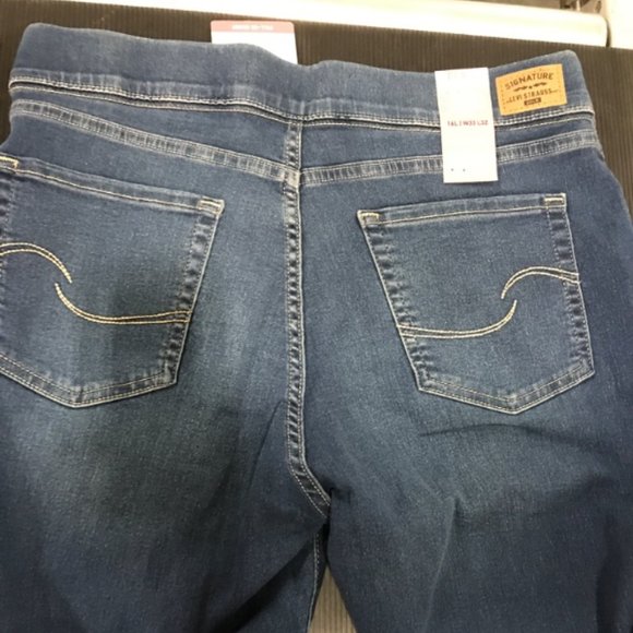 Signature by Levi Strauss & Co. Women's Totally Shaping Pull On Skinny Jeans - Picture 2 of 4